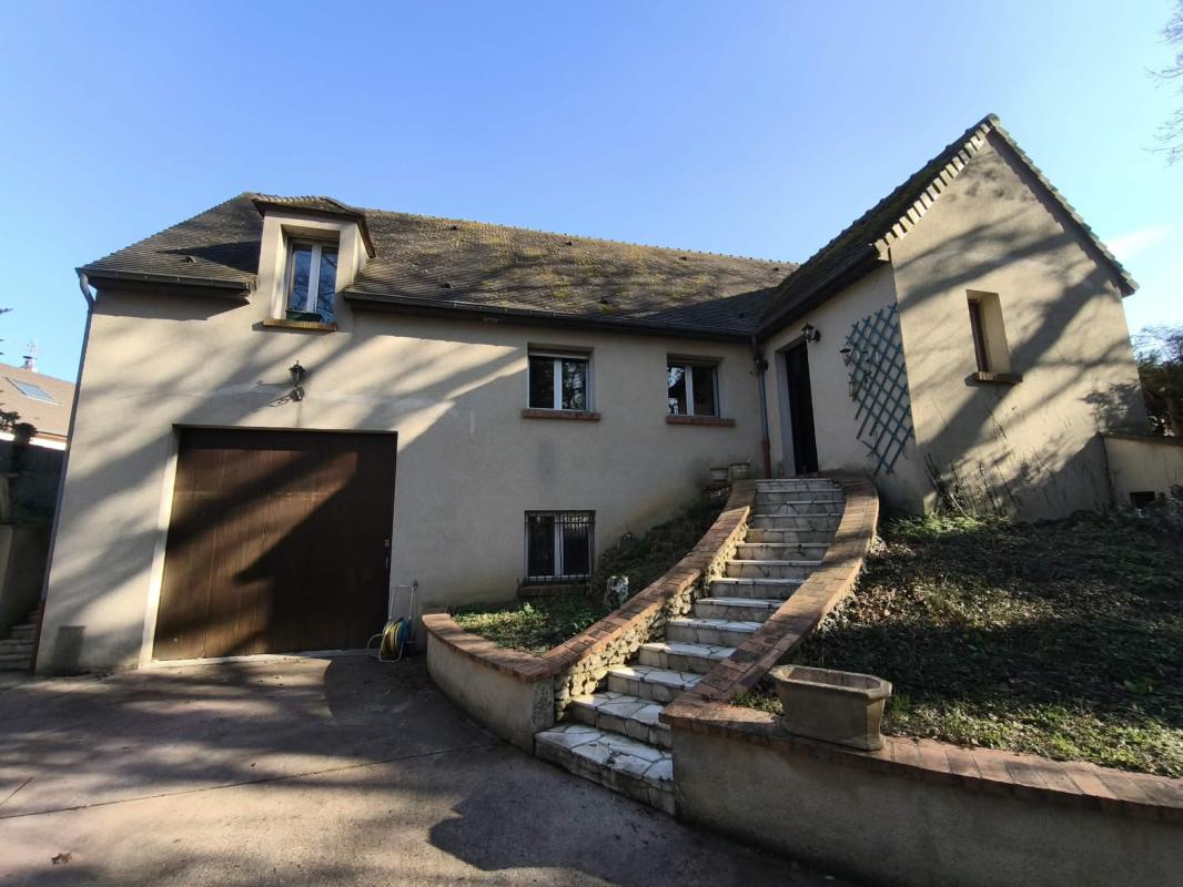 Maison 8 Pièce(s) Bazemont