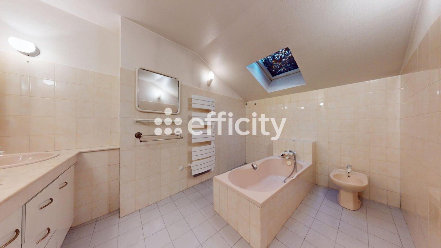 Maison de ville 8 Pièce(s) Caluire-et-Cuire