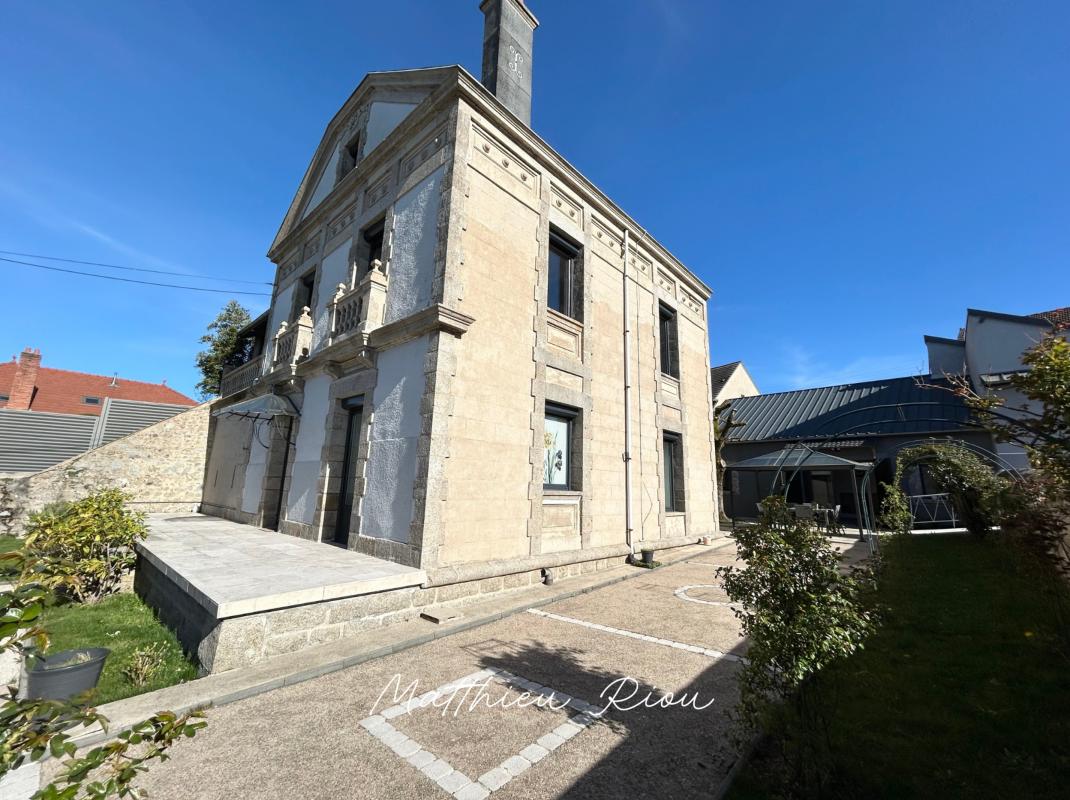 Maison 7 Pièce(s) Guéret
