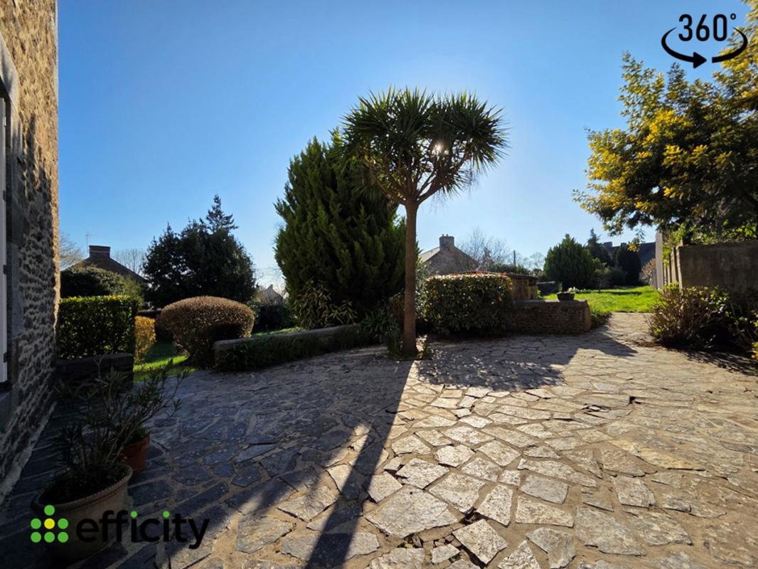 Maison de ville 6 Pièce(s) Mesnil-Roc'h