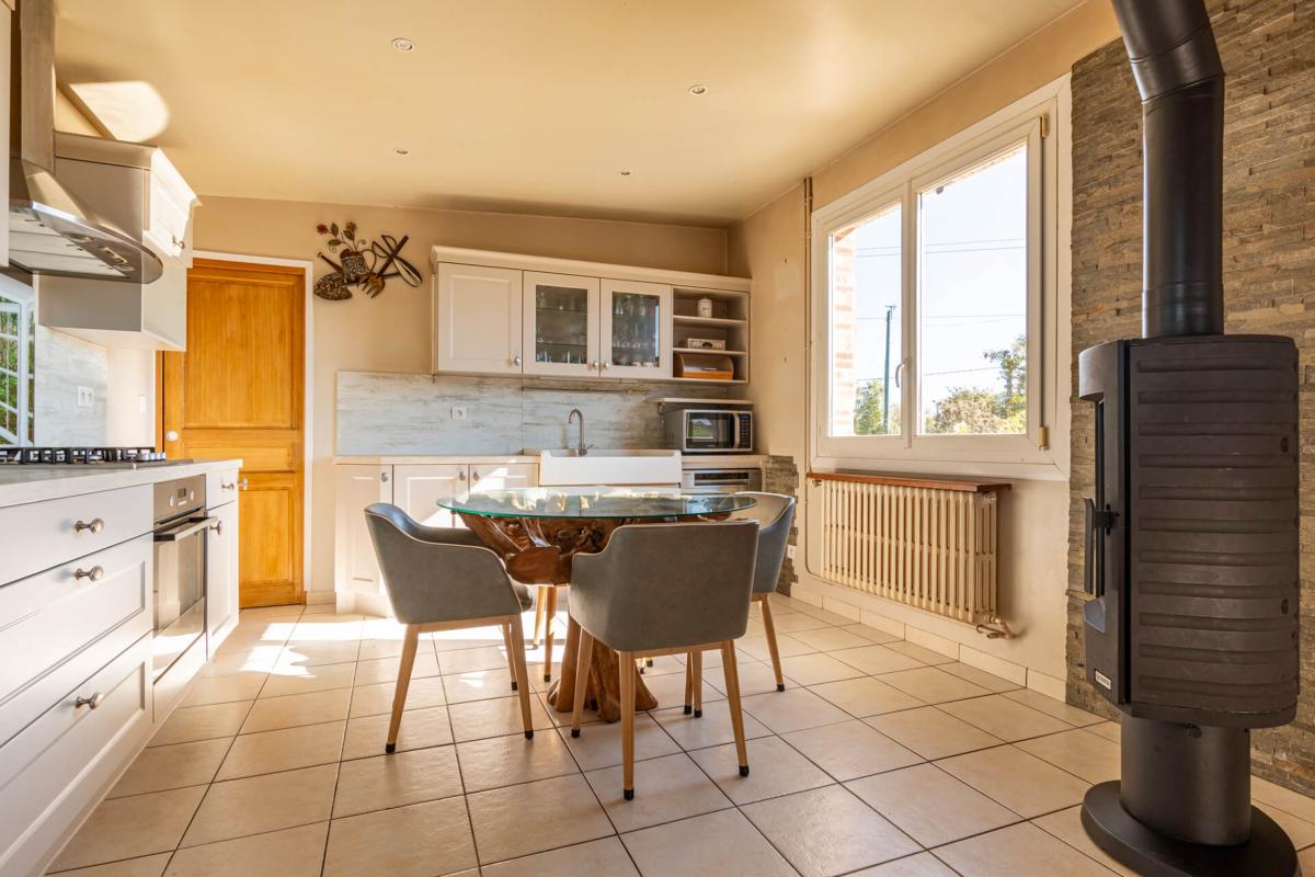 Maison 6 Pièce(s) Yvré-l'Évêque