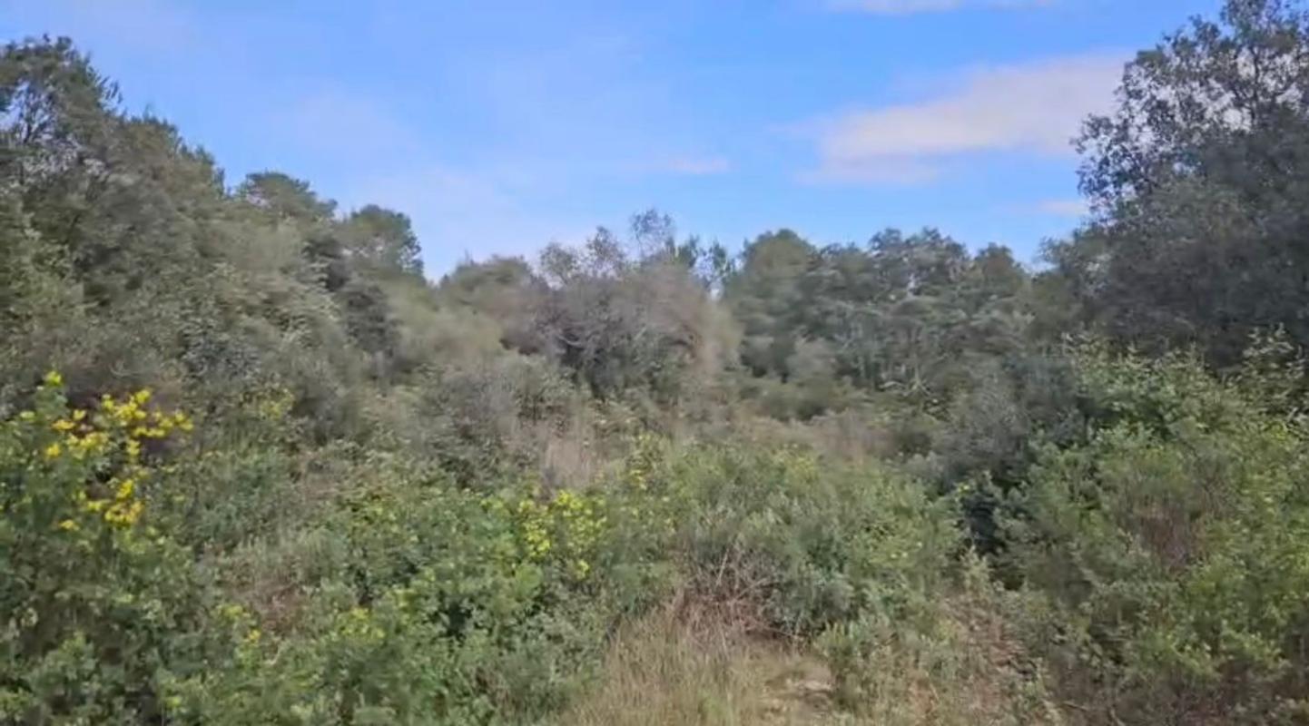Terrain  Nîmes