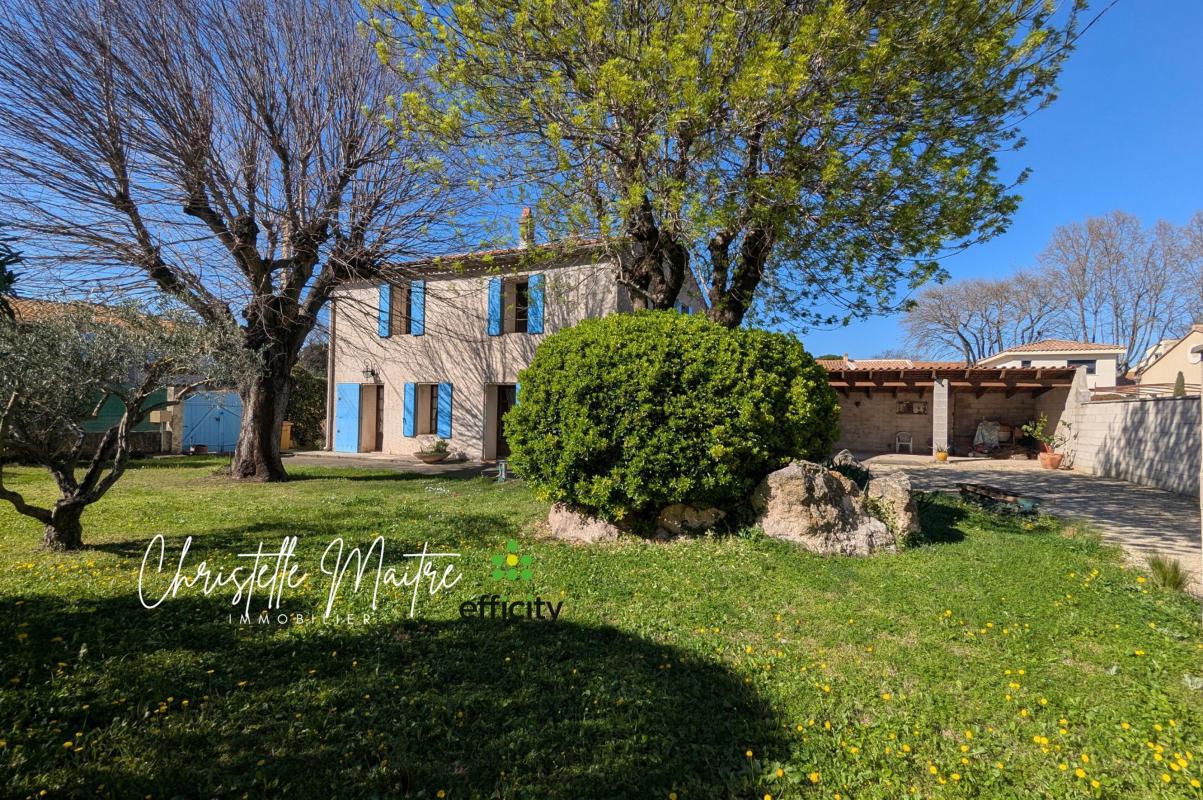 Maison 7 Pièce(s) Saint-Martin-de-Crau