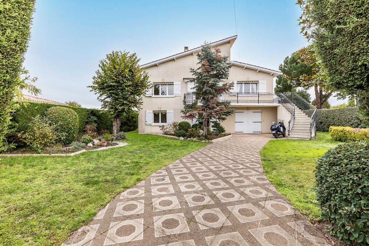 Maison de ville 8 Pièce(s) Pessac