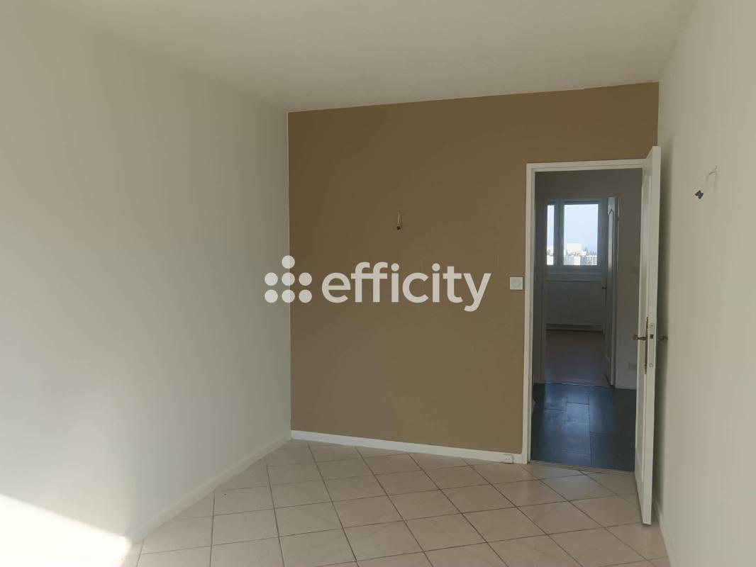 Appartement 6 Pièce(s) Saint-Étienne - Photo 11