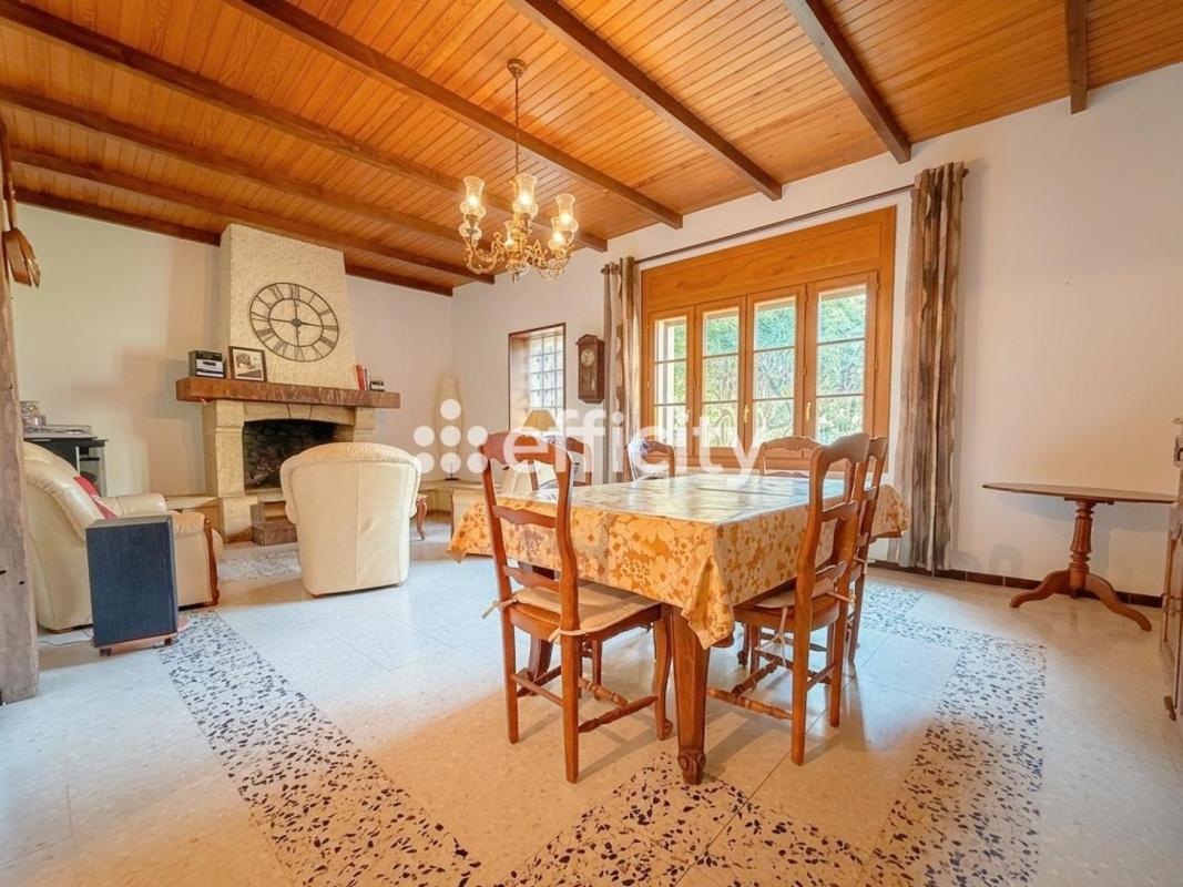 Maison de ville 5 Pièce(s) Marseille 8eme Arrondissement