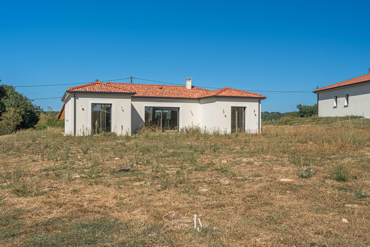 Maison 6 Pièce(s) Saint-Hilaire-Bonneval - Photo 2