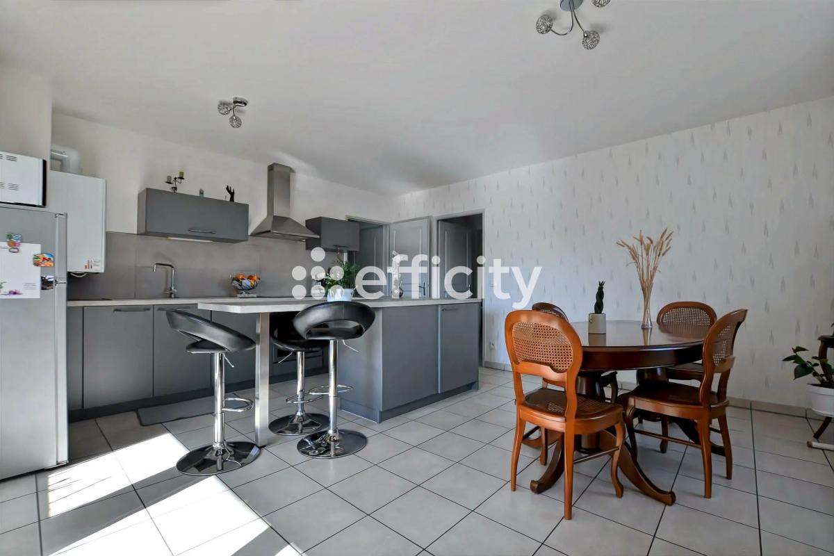 Appartement 4 Pièce(s) Vénissieux - Photo 5