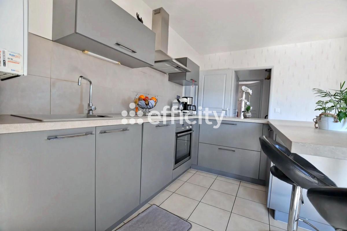 Appartement 4 Pièce(s) Vénissieux - Photo 7