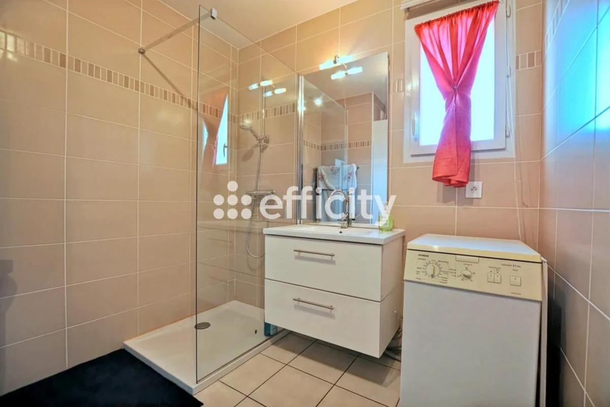 Appartement 4 Pièce(s) Vénissieux - Photo 8
