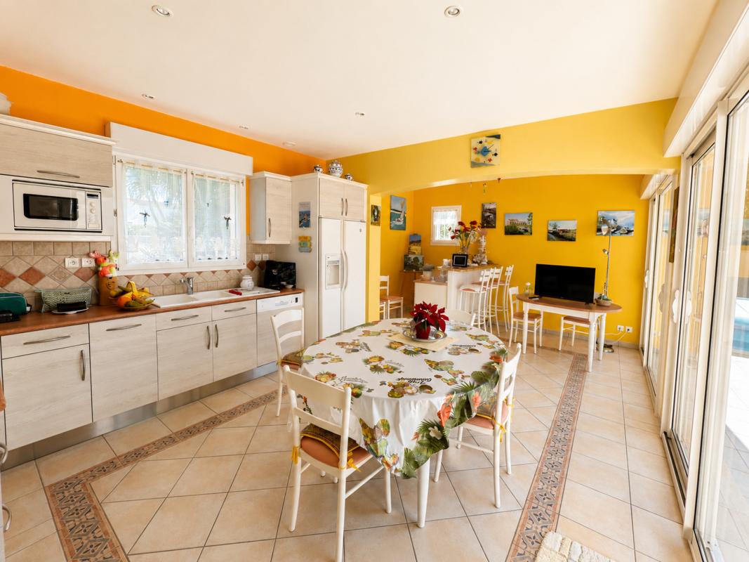 Maison 5 Pièce(s) Marennes-Hiers-Brouage - Photo 4