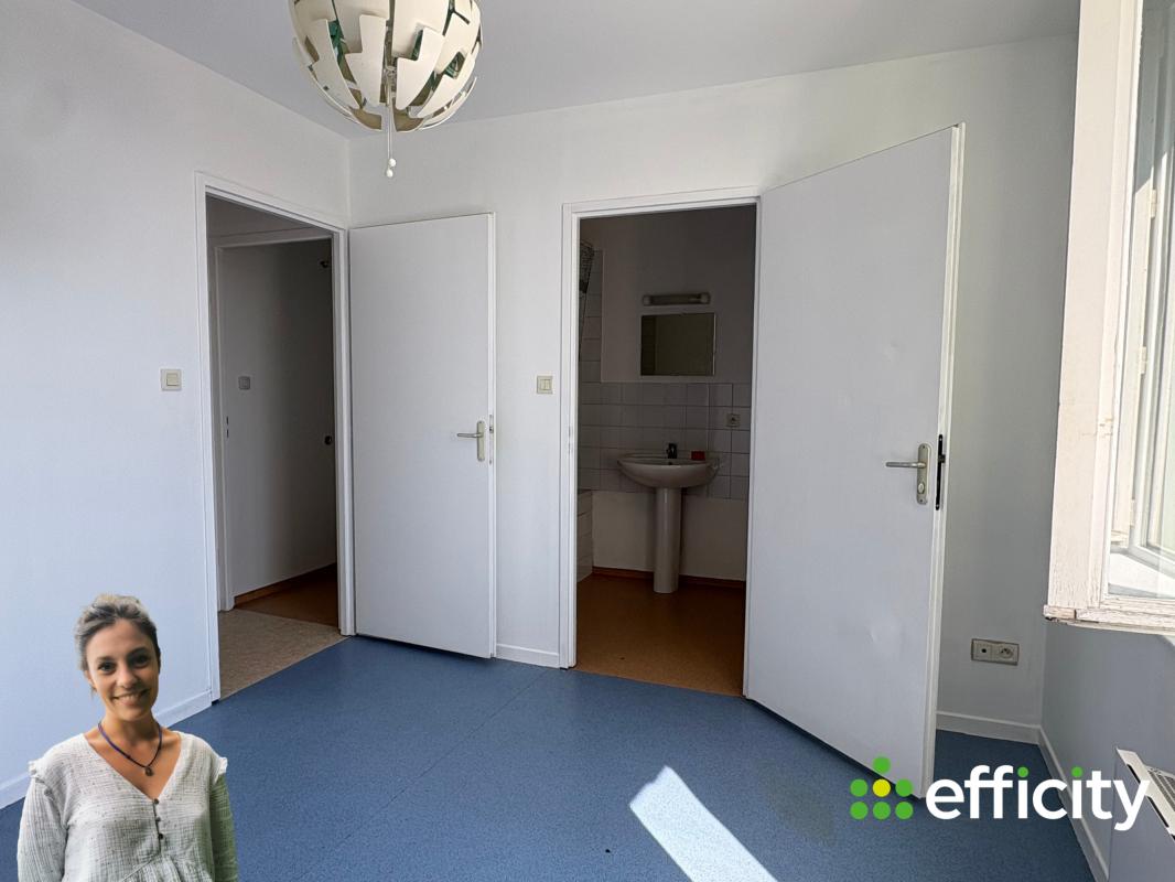 Appartement 2 Pièce(s) Saint-Romain-le-Puy - Photo 2