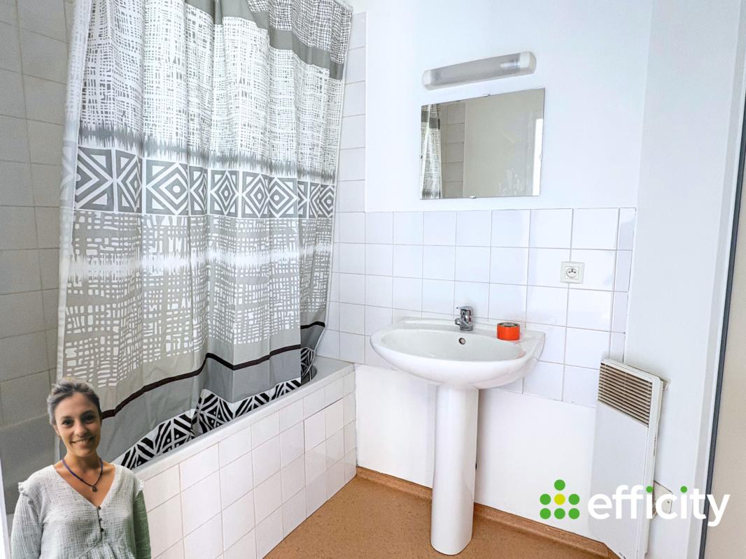 Appartement 2 Pièce(s) Saint-Romain-le-Puy - Photo 4