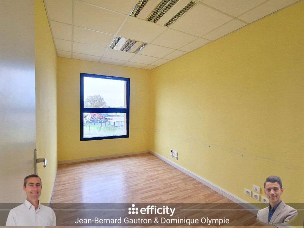 Bureau 21 Pièce(s) Trémuson - Photo 14