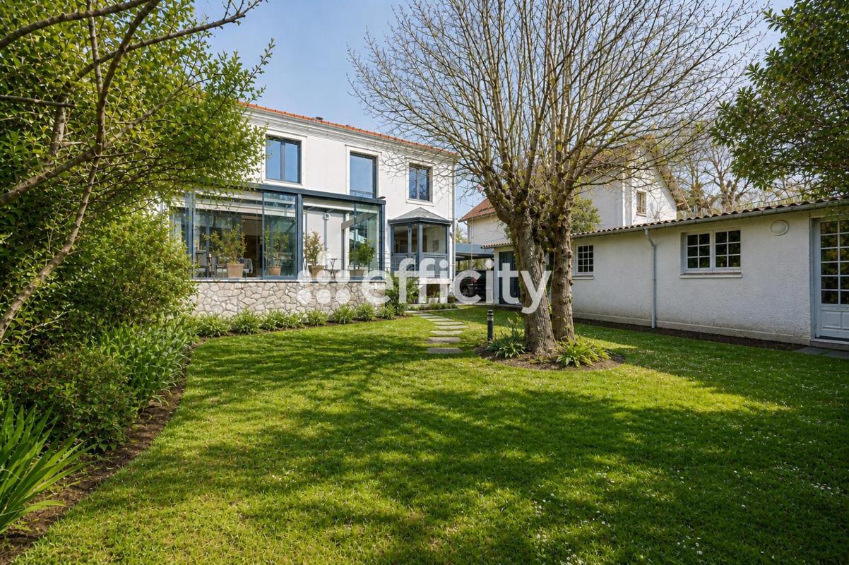 Maison 7 Pièce(s) Saint-Maur-des-Fossés - Photo 22
