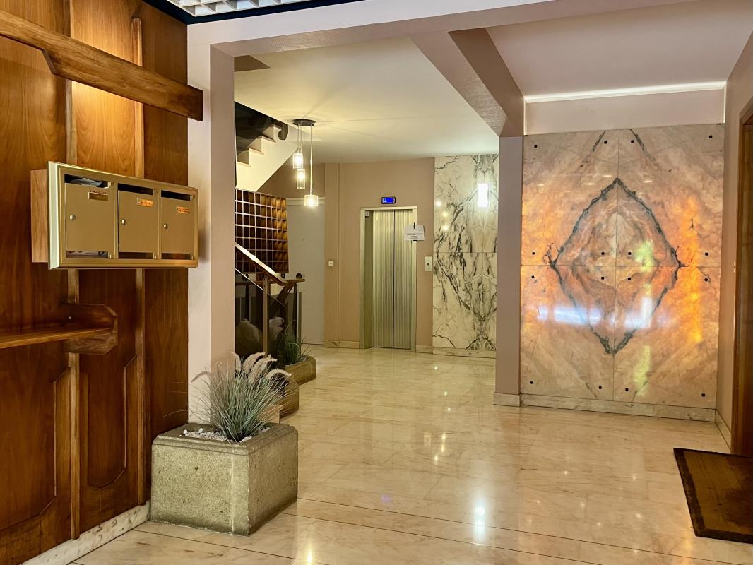 Appartement 5 Pièce(s) Marseille 12eme Arrondissement