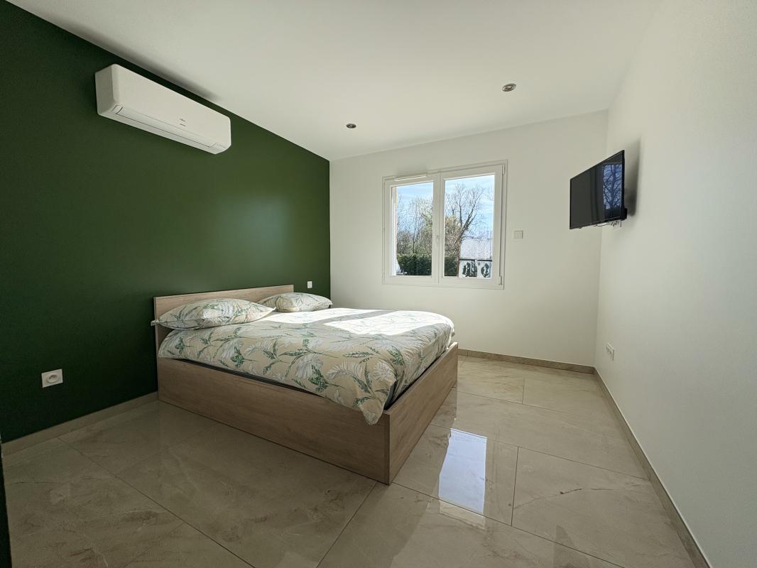 Maison 4 Pièce(s) Saint-Savin - Photo 12