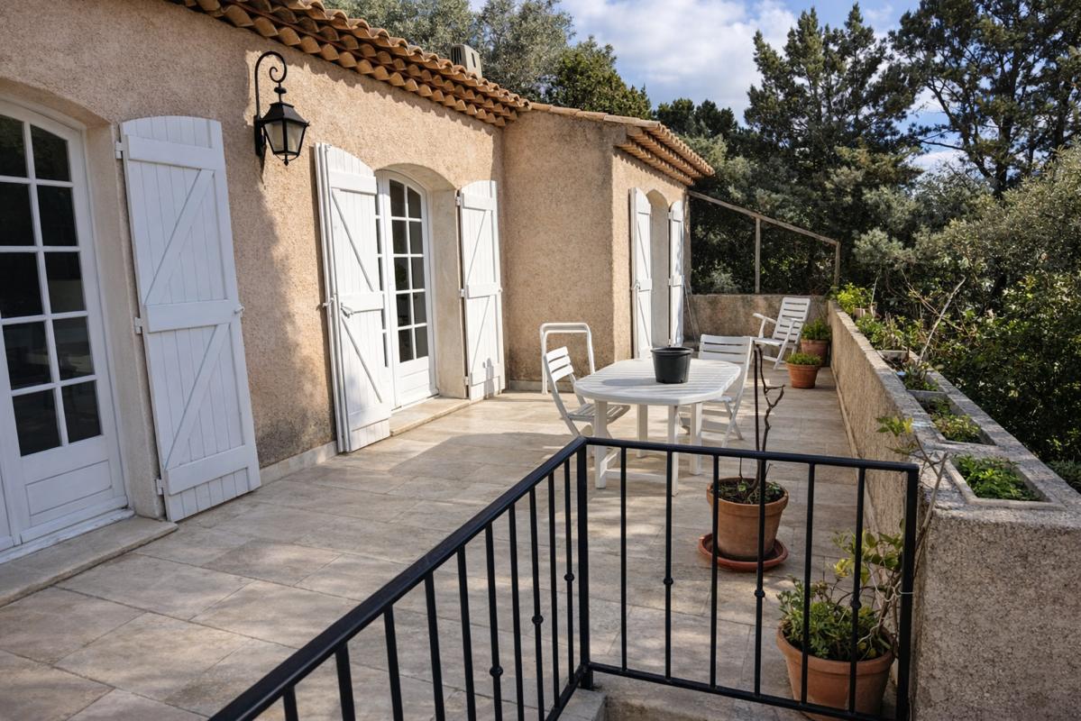 Maison 5 Pièce(s) Le Revest-les-Eaux