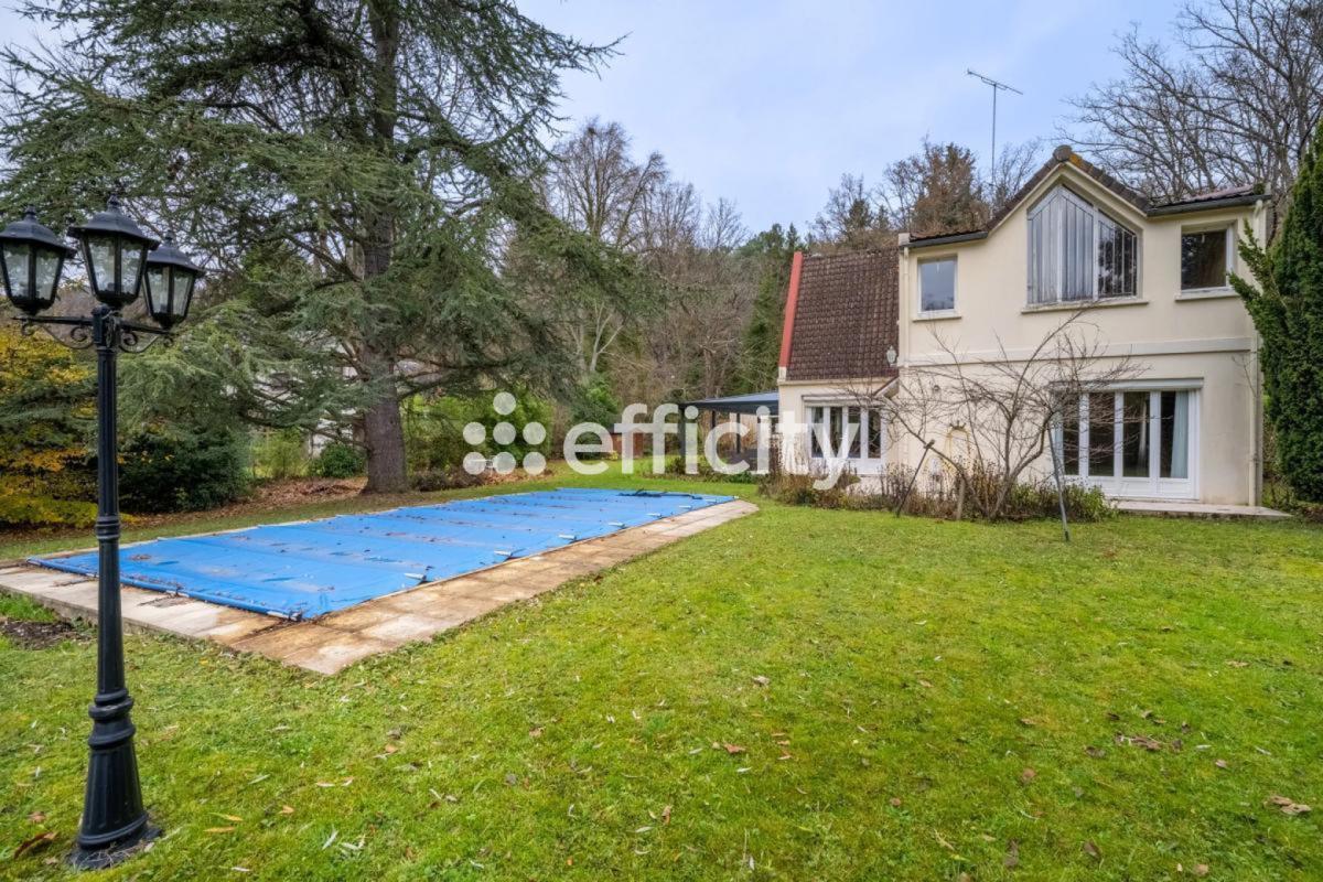 Villa 7 Pièce(s) Dampierre-en-Yvelines