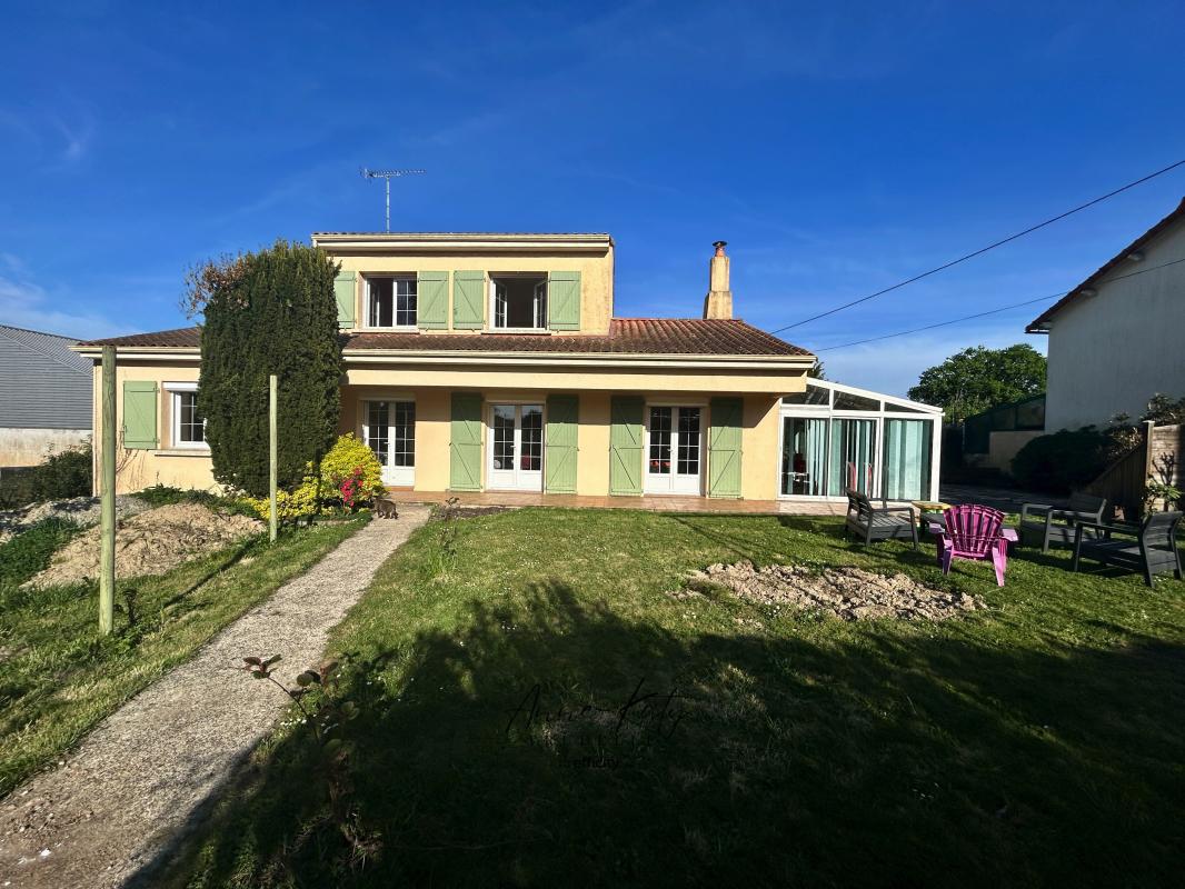 Maison 7 Pièce(s) La Mothe-Achard