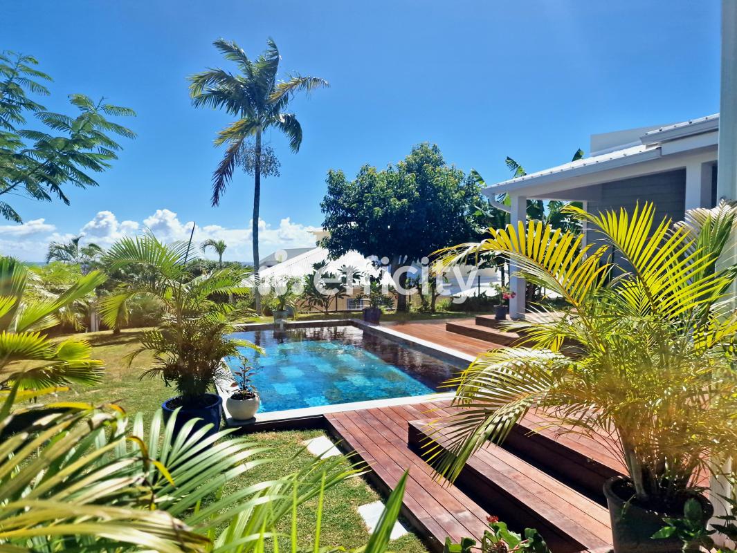 Villa 5 Pièce(s) Sainte-Marie