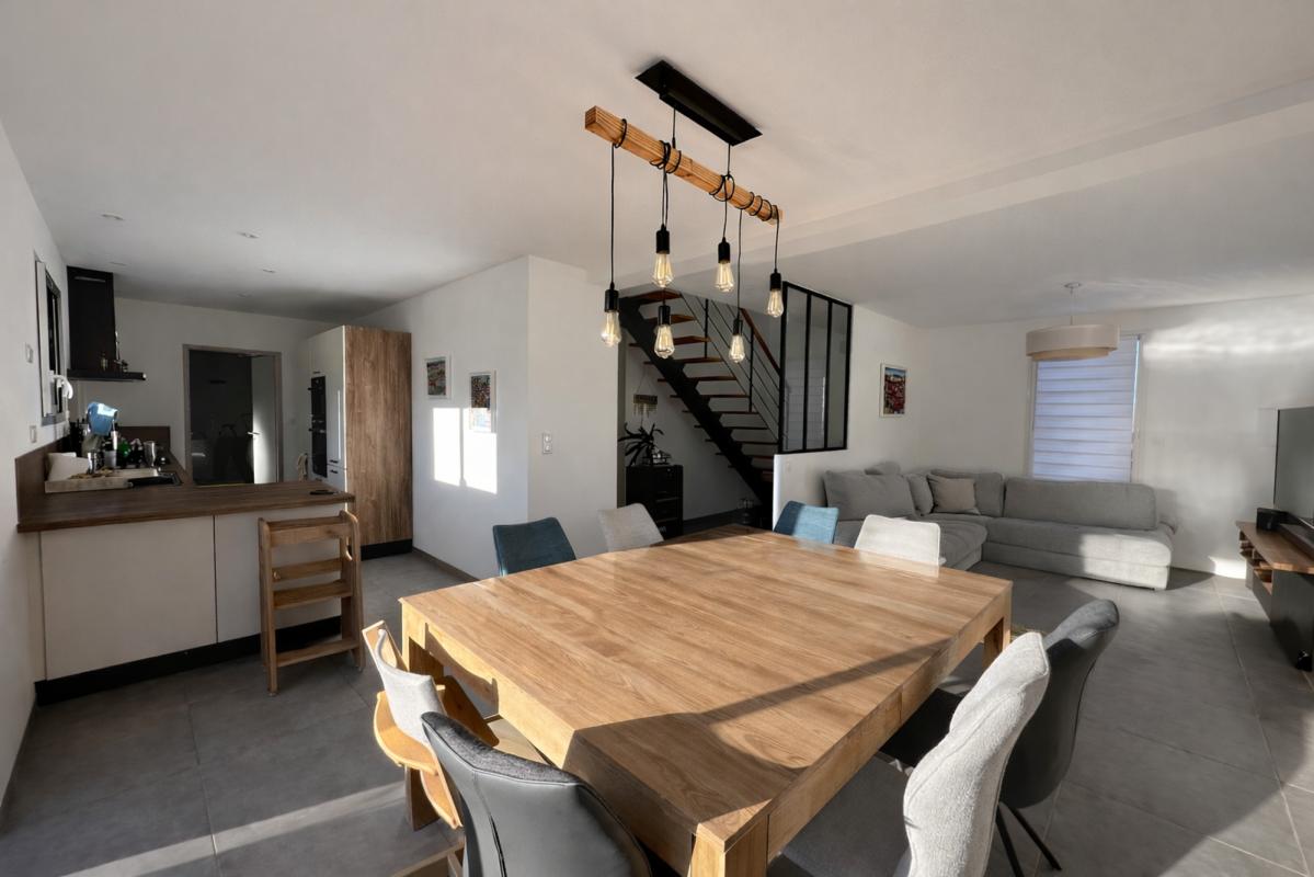 Pavillon 6 Pièce(s) Bais