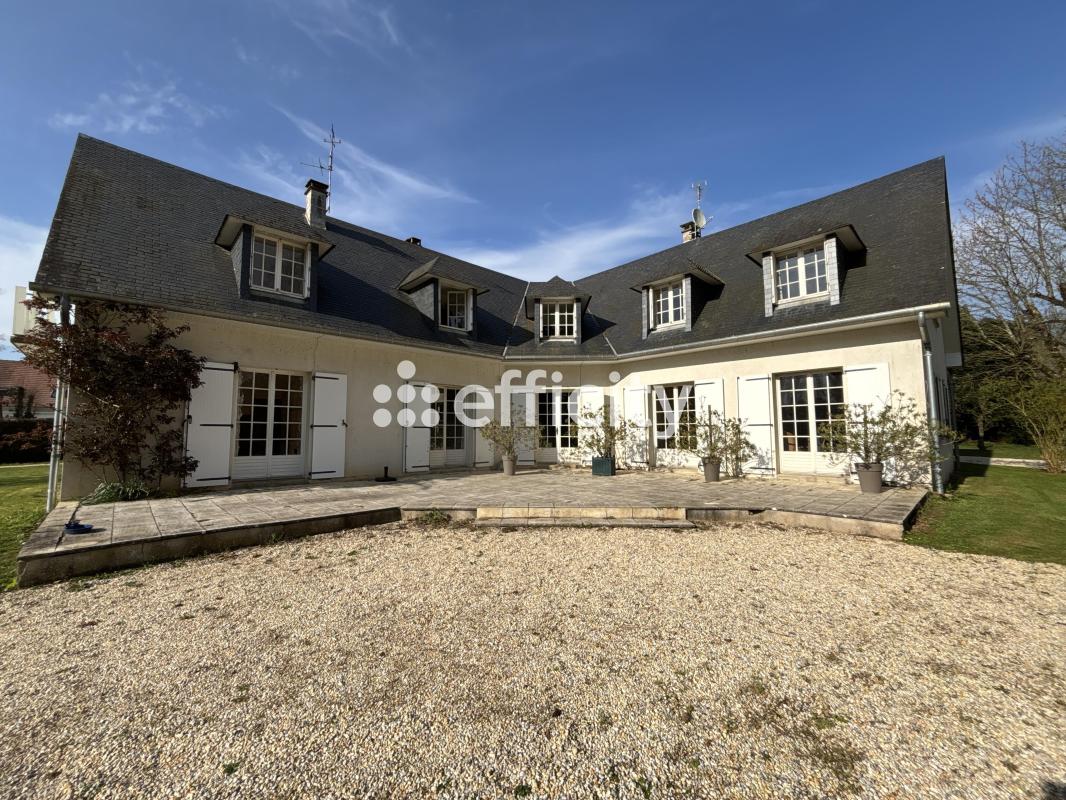Maison de ville 13 Pièce(s) Évron