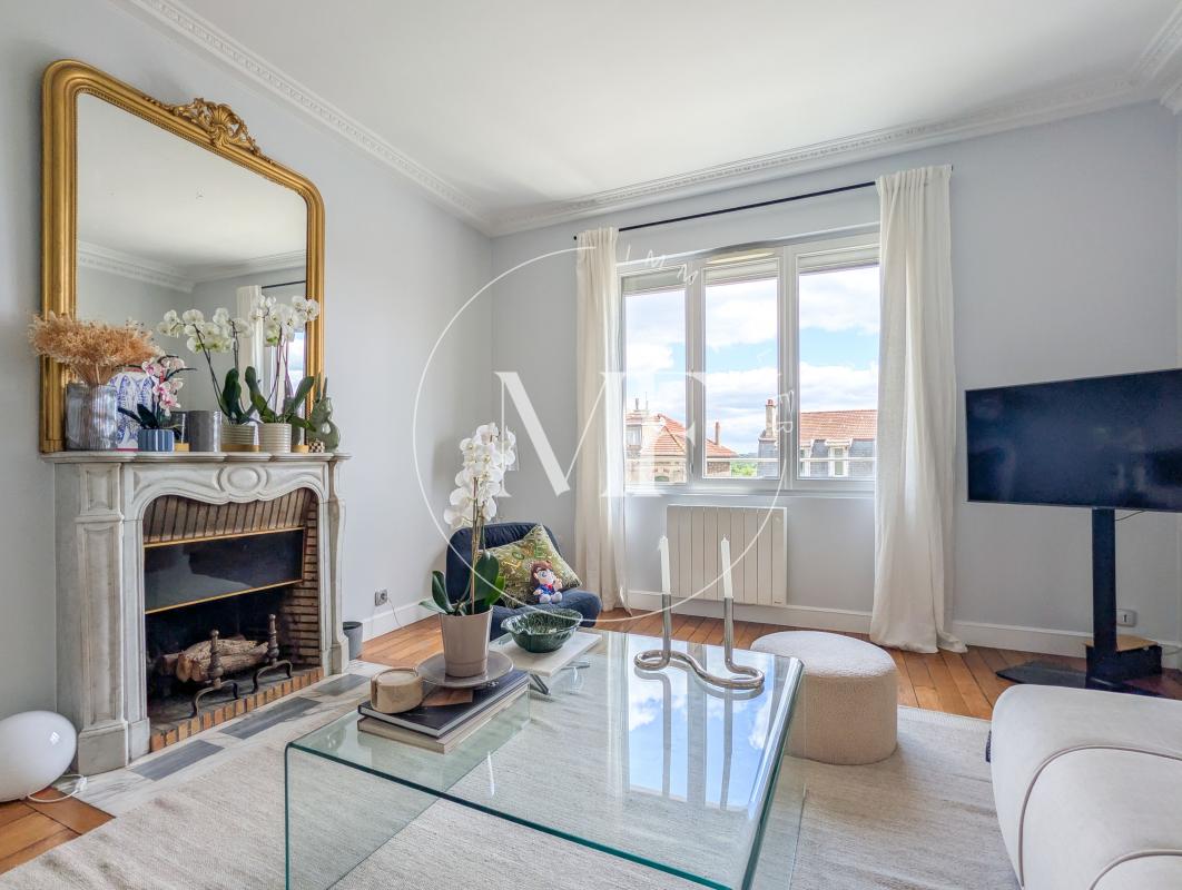 Appartement 4 Pièce(s) Suresnes