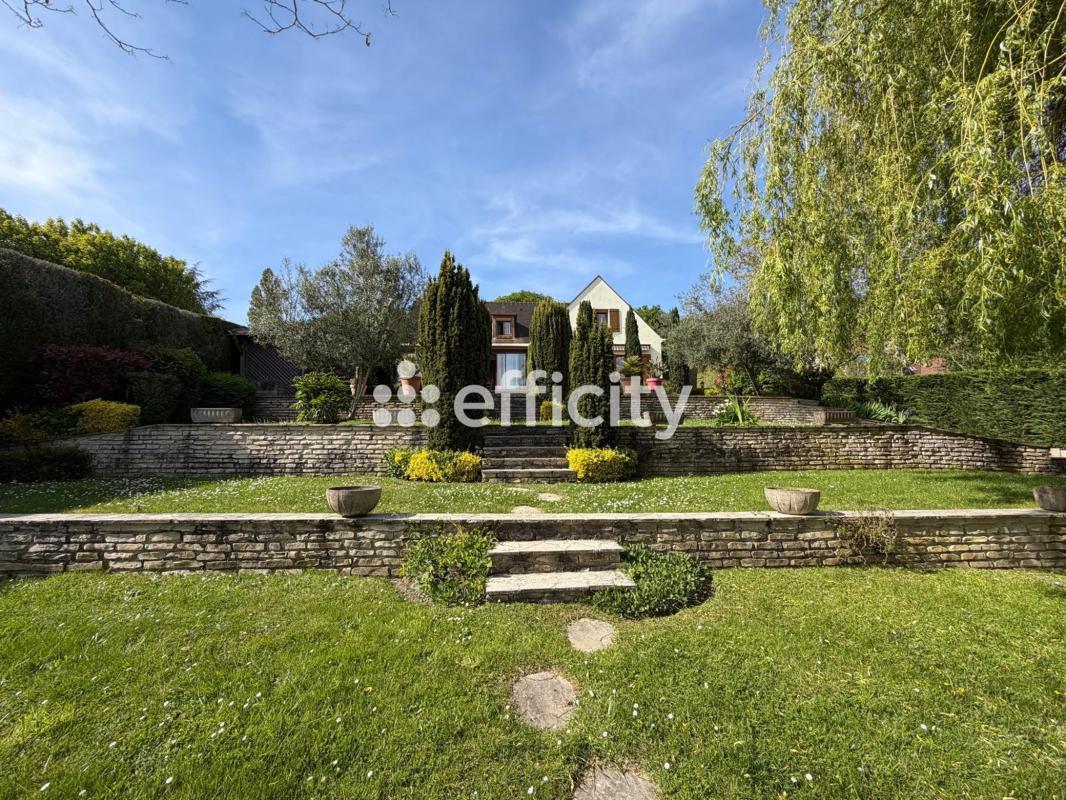 Villa 8 Pièce(s) Mézy-sur-Seine