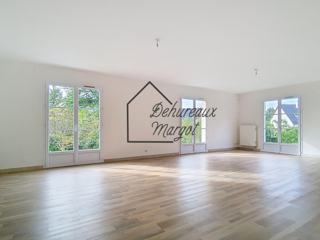 Maison de ville 7 Pièce(s) Saint-Cyr-sur-Loire