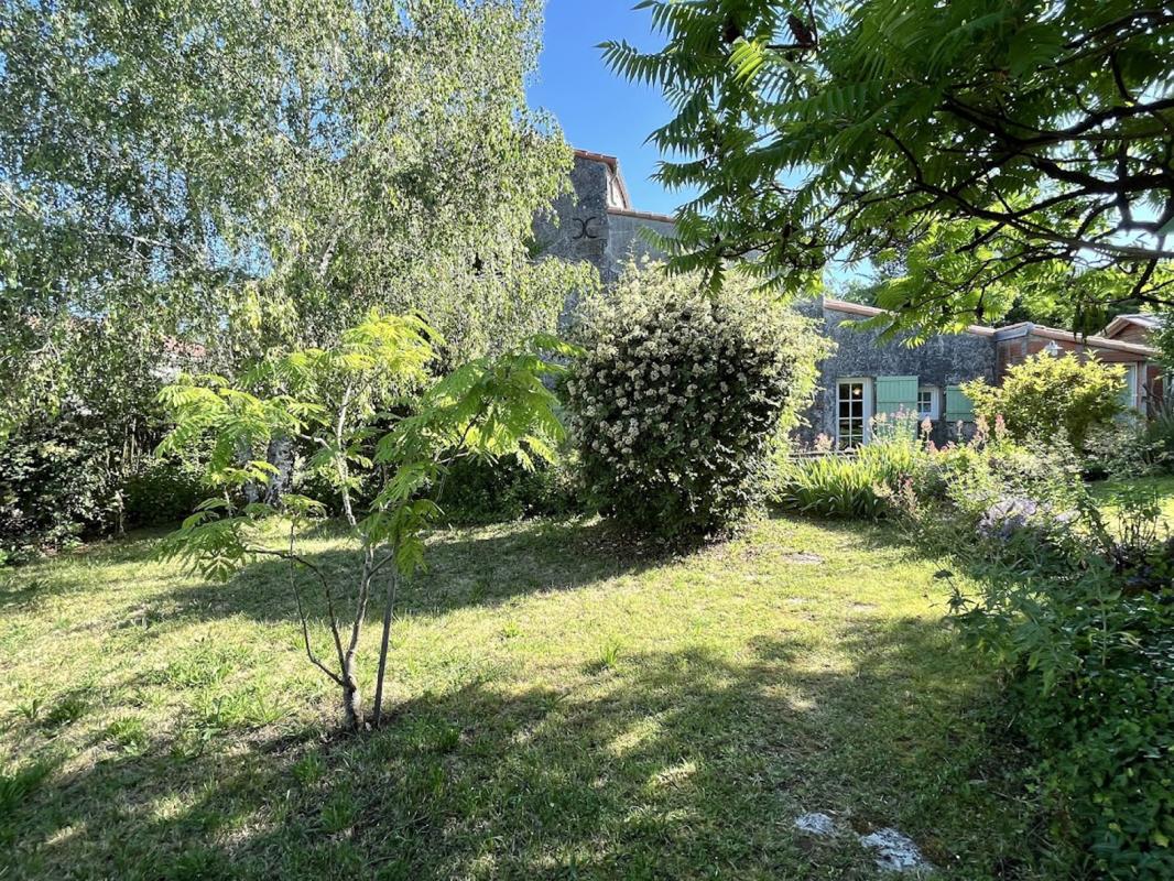 Maison 5 Pièce(s) Semussac