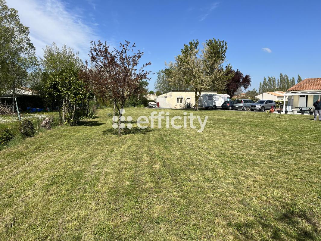 Terrain  Marigny