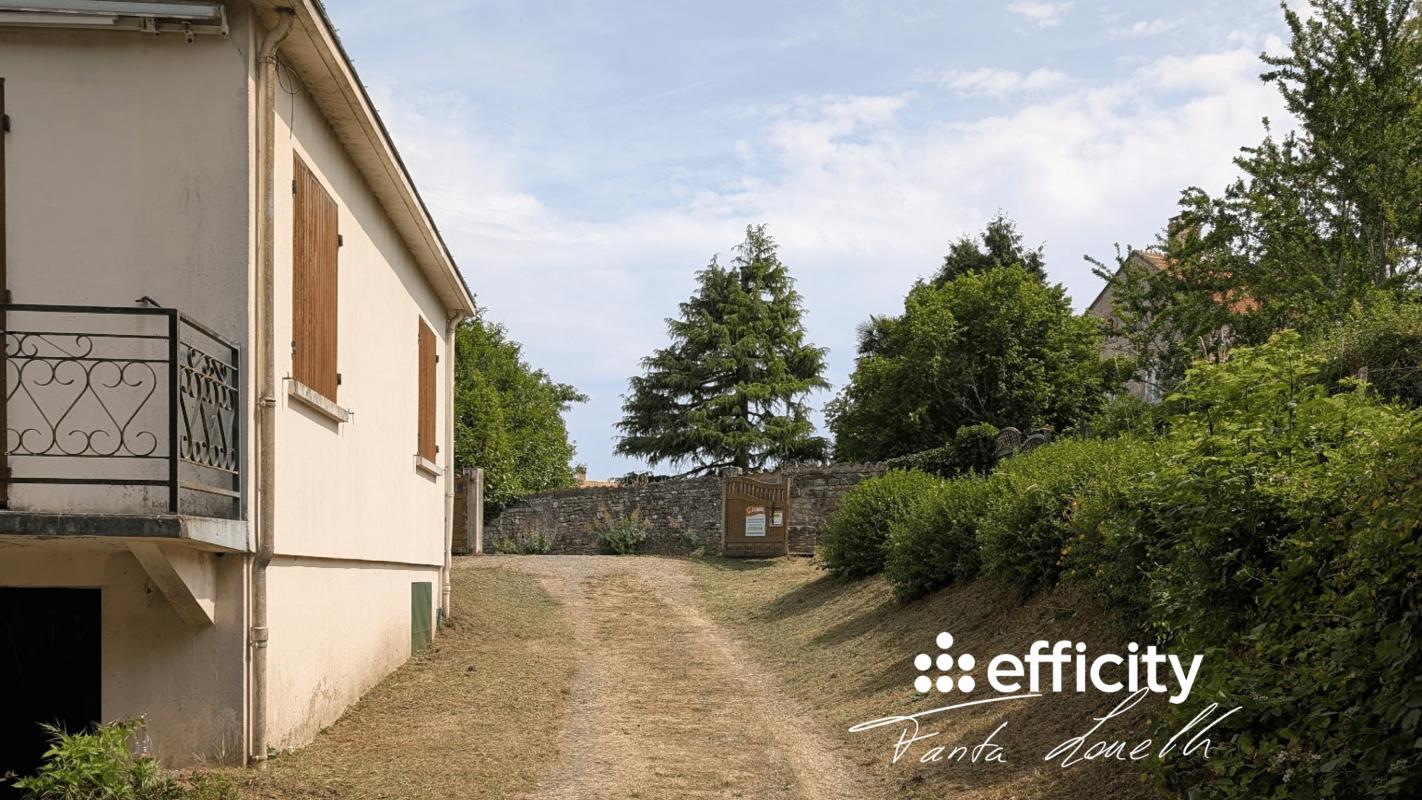 Maison 8 Pièce(s) Saint-Hilaire-des-Loges