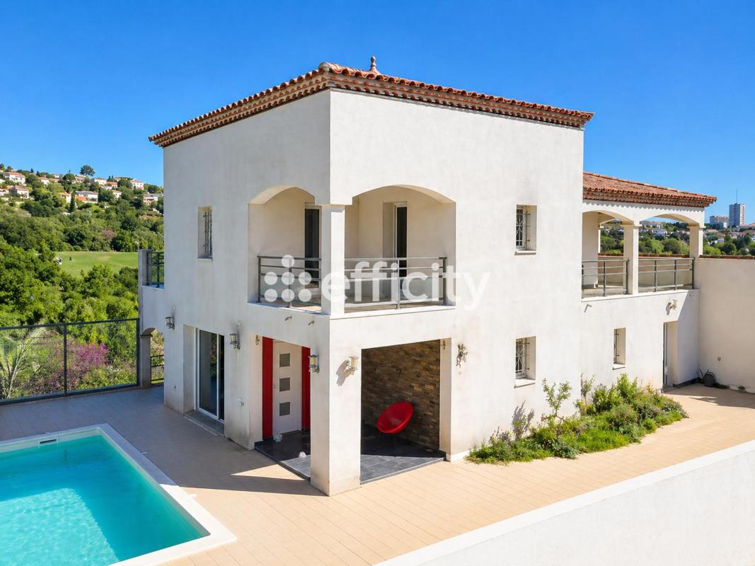 Maison 8 Pièce(s) Juvignac