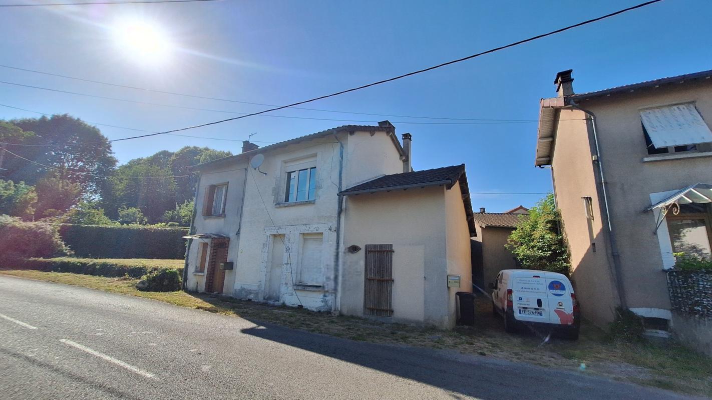 Maison 4 Pièce(s) Châlus