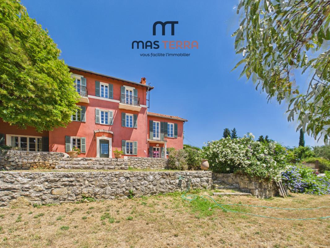 Maison 9 Pièce(s) Châteauneuf-Grasse