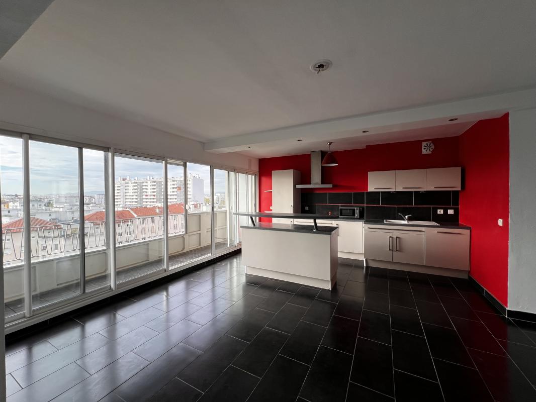 Appartement 4 Pièce(s) Lyon 8eme Arrondissement