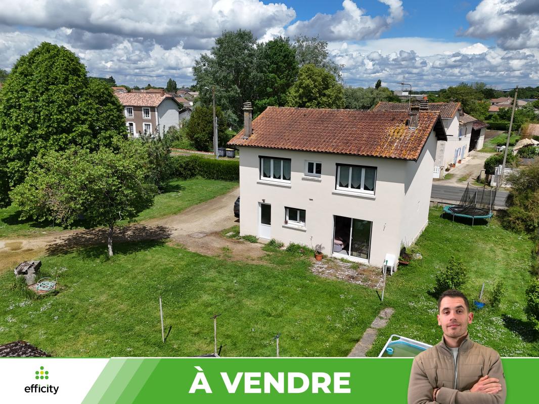 Maison 6 Pièce(s) Lezay