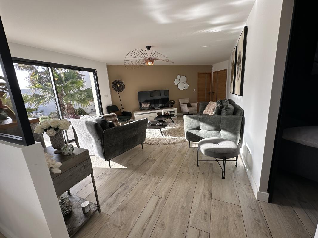 Maison contemporaine 5 Pièce(s) Saint-Xandre