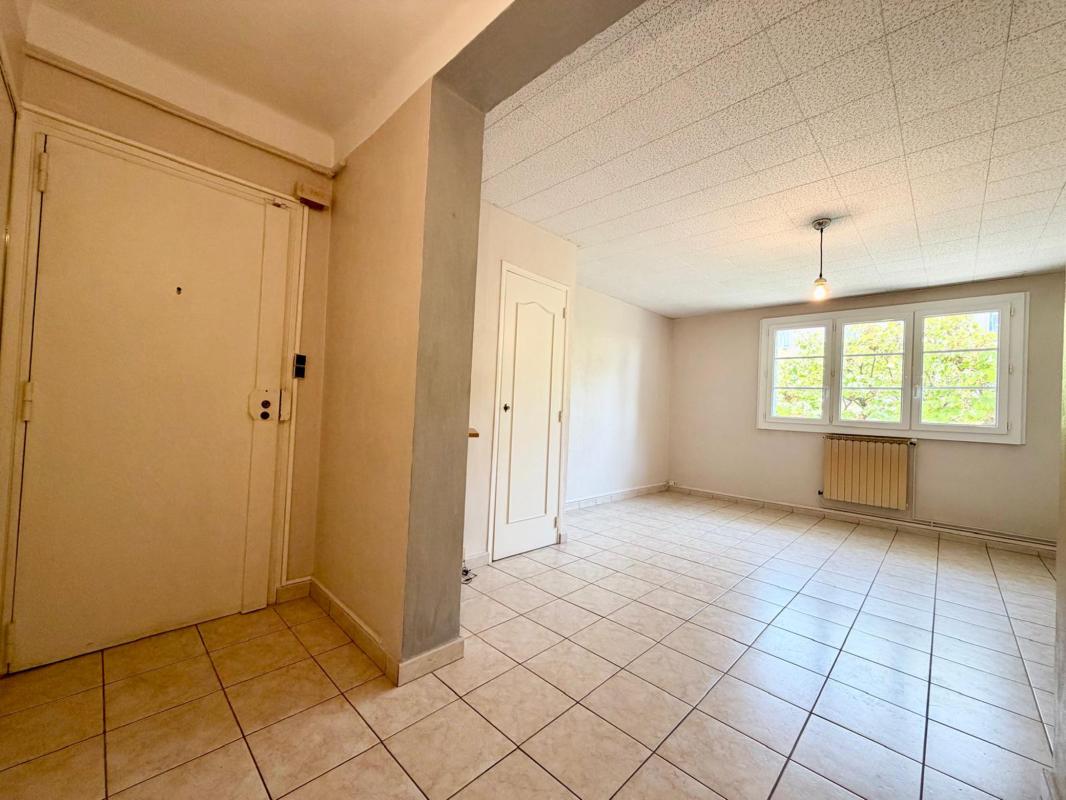 Appartement 3 Pièce(s) Marseille 12eme Arrondissement