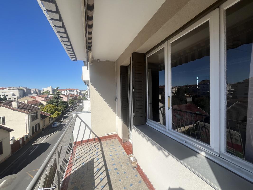 Appartement 4 Pièce(s) Villeurbanne