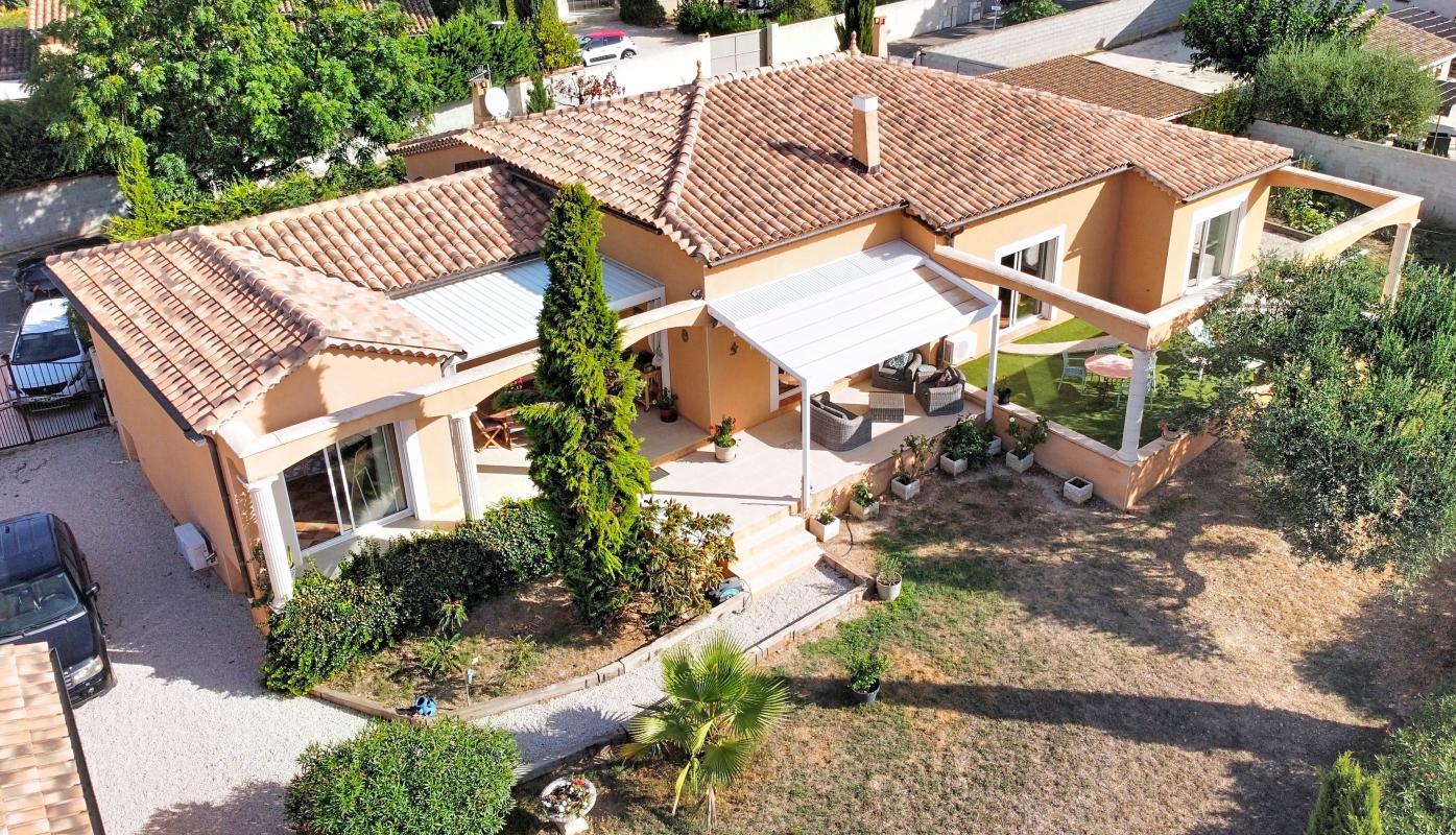 Villa 6 Pièce(s) Montfrin