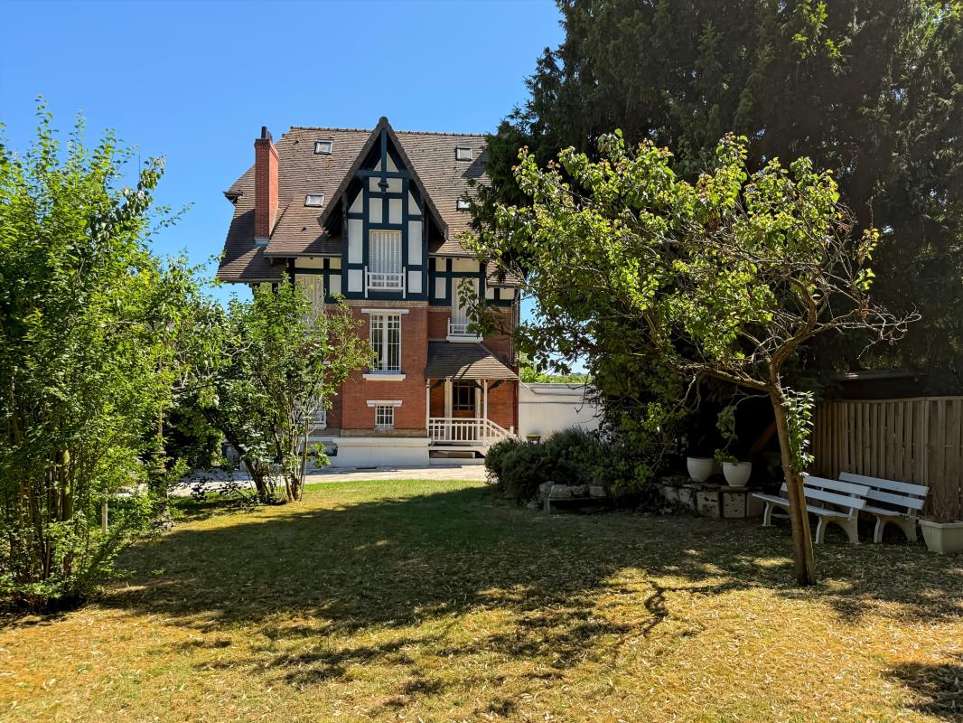 Villa 8 Pièce(s) Saint-Cloud