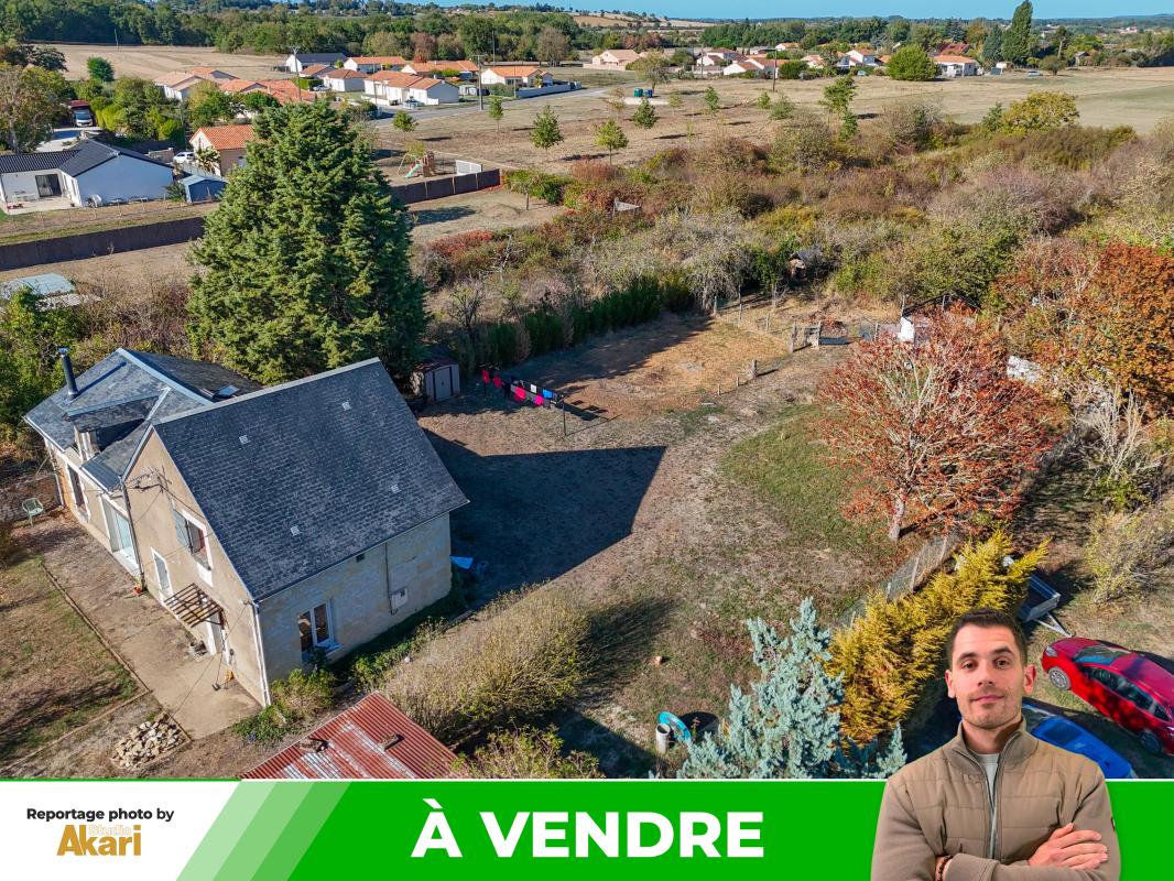 Maison longère 5 Pièce(s) Naintré