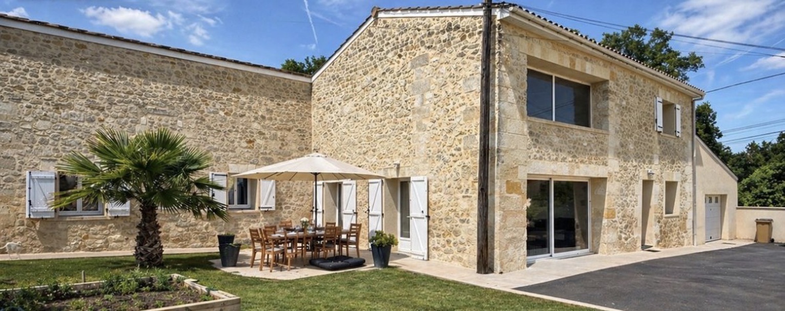 Maison en pierre 6 Pièce(s) La Lande-de-Fronsac