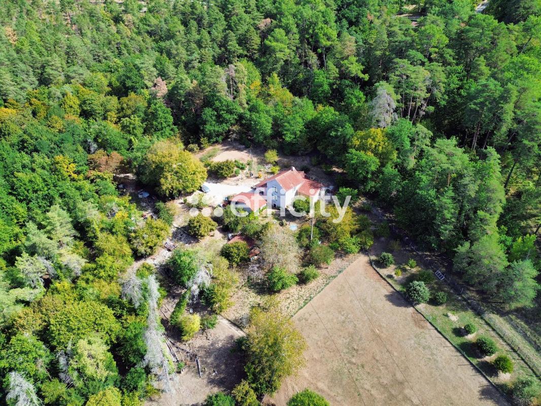 Ferme 6 Pièce(s) Château-l'Évêque