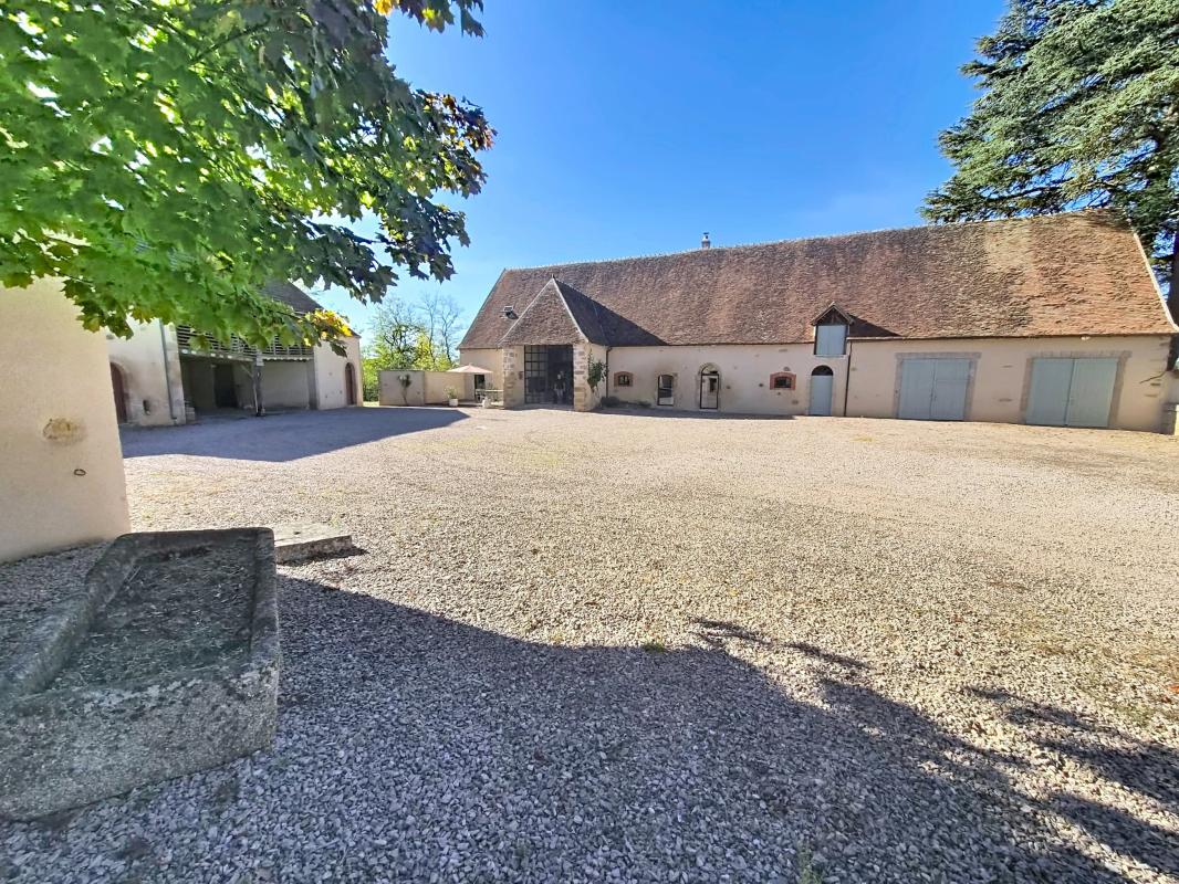 Maison 6 Pièce(s) Châteaumeillant - Photo 1