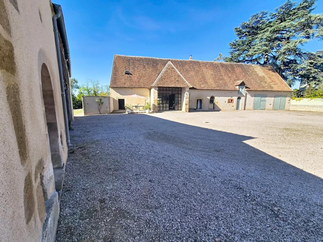 Maison 6 Pièce(s) Châteaumeillant - Photo 4