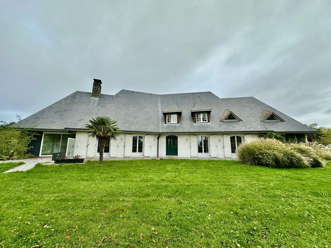 Maison 11 Pièce(s) Octeville-sur-Mer - Photo 1