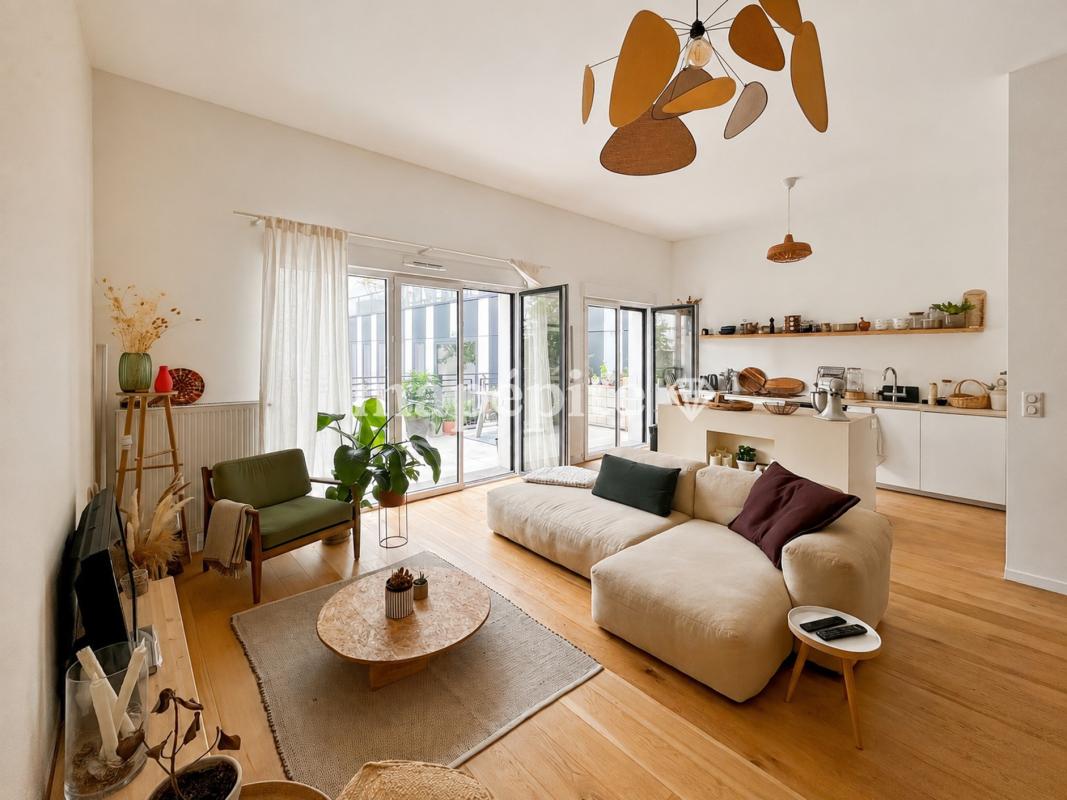 Appartement 5 Pièce(s) Saint-Ouen-sur-Seine - Photo 1